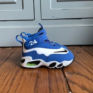 Nike air Griffey max 1 classic colorway great condition. Size 6c